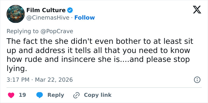 Screenshot of a tweet criticizing Chappell Roan after backlash involving Jude Law's daughter in a social media reply thread. Screenshot of a tweet criticizing Chappell Roan after backlash involving Jude Law's daughter in a social media reply thread.