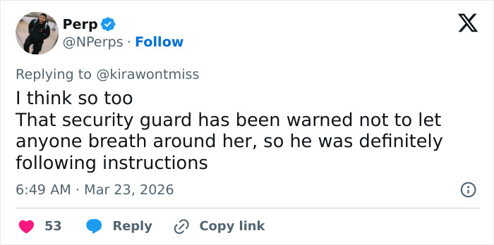 Tweet discussing security guard following instructions to keep distance from Chappell Roan amid fan backlash over treatment. Tweet discussing security guard following instructions to keep distance from Chappell Roan amid fan backlash over treatment.