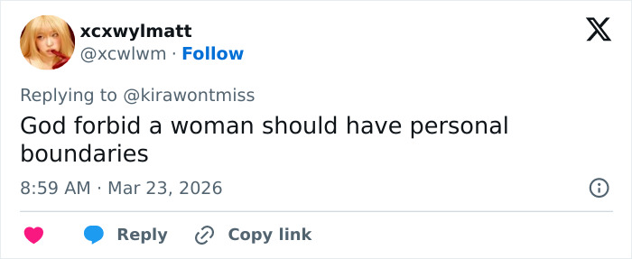 Tweet from user xcxwylmatt replying with a comment about personal boundaries amid Chappell Roan siccing security on fan backlash. Tweet from user xcxwylmatt replying with a comment about personal boundaries amid Chappell Roan siccing security on fan backlash.