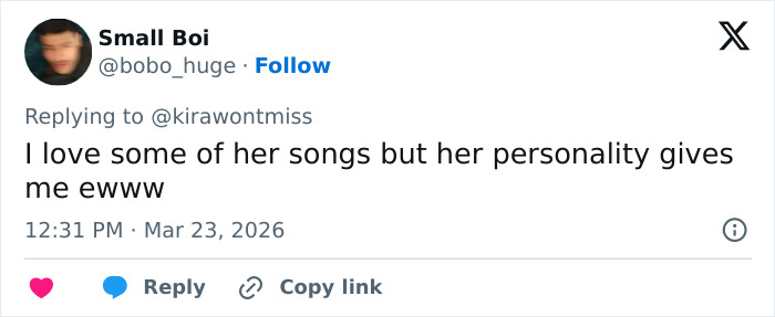 Tweet showing a user commenting on Chappell Roan’s personality amid backlash involving security and Jude Law’s daughter. Tweet showing a user commenting on Chappell Roan’s personality amid backlash involving security and Jude Law’s daughter.