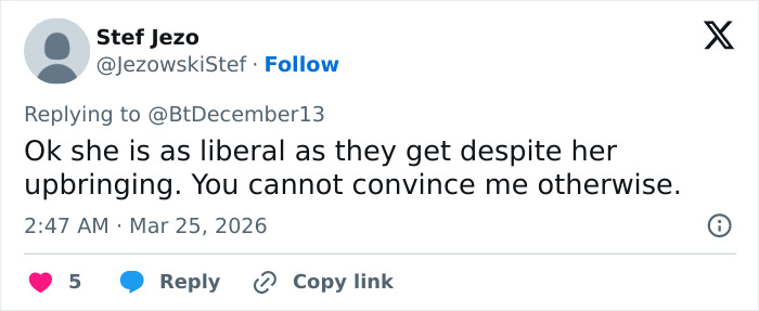 Tweet from Stef Jezo discussing Chappell Roan’s background in relation to security guard’s treatment of Jude Law’s daughter.