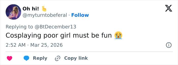 Twitter user reacting to Jude Law’s daughter security guard treatment as Chappell Roan’s background resurfaces.