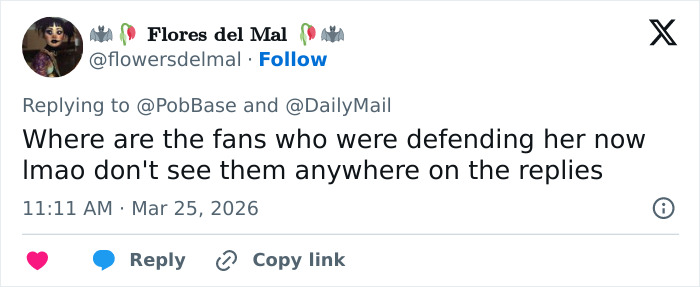 Tweet showing fan reaction to Chappell Roan after security guard who berated Jude Law's daughter was revealed online. Tweet showing fan reaction to Chappell Roan after security guard who berated Jude Law's daughter was revealed online.