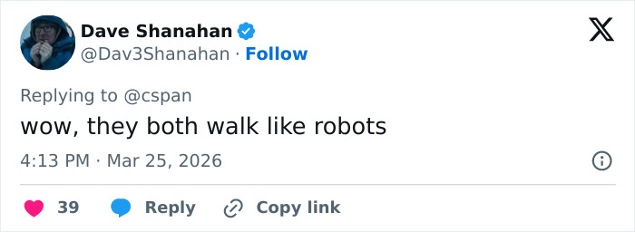 O momento de Melania Trump com o robô fez com que todos percebessem o mesmo detalhe estranho