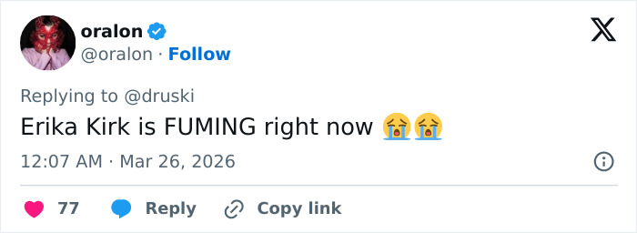 Comediante negro enfrenta reação negativa após vestir 