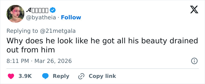 Tweet expressing concern over Aaron Taylor-Johnson's evolved form of Chalamet appearance with noticeable odd changes reported by fans. Tweet expressing concern over Aaron Taylor-Johnson's evolved form of Chalamet appearance with noticeable odd changes reported by fans.