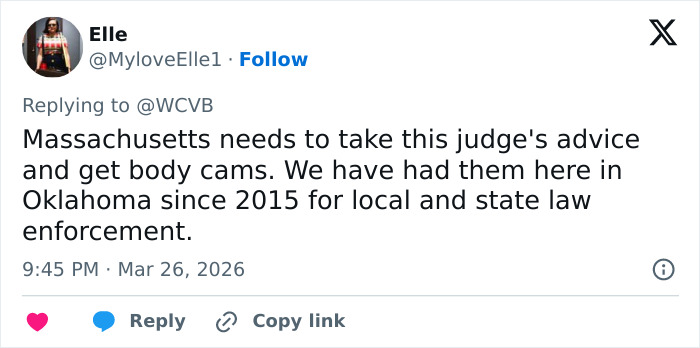 Policial 'glamourosa' descobre seu destino em meio a um escandaloso julgamento policial Policial 'glamourosa' descobre seu destino em meio a um escandaloso julgamento policial