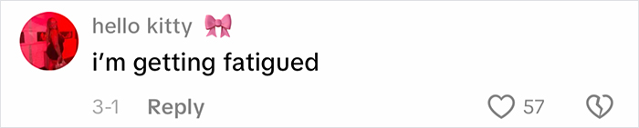 Woman Loses It After Getting Kicked Off Plane For Watching Videos Without Headphones