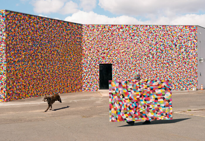 Artist Duo Creates Incredible Hand-Knitted Camouflage That Blends People Into Real Places (27 Pics)