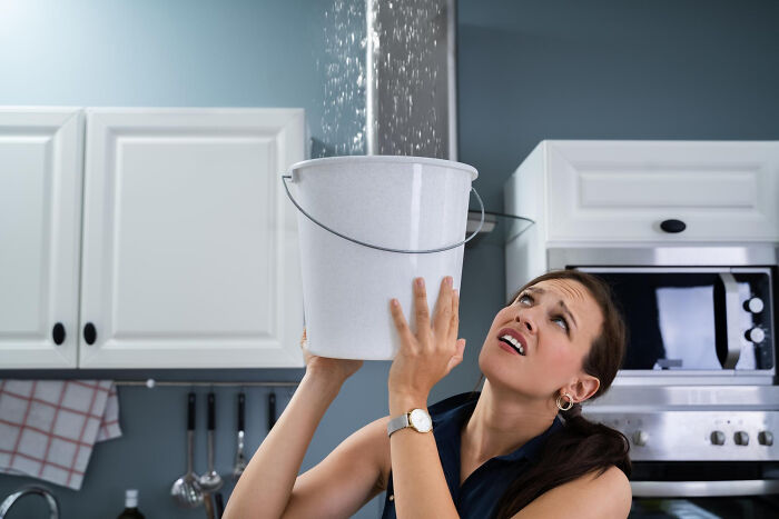 From Disgusting To Bizarre, Here Are 33 Of The Worst Things People Spotted In Someone's Home