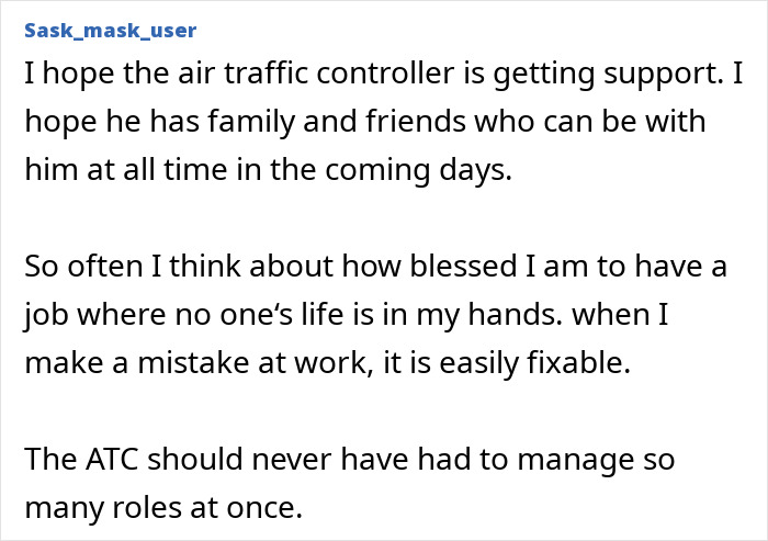 Retired Aircraft Accident Investigator Reveals Disturbing Theory About LaGuardia Plane Crash