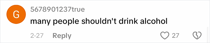 Woman Loses It After Getting Kicked Off Plane For Watching Videos Without Headphones