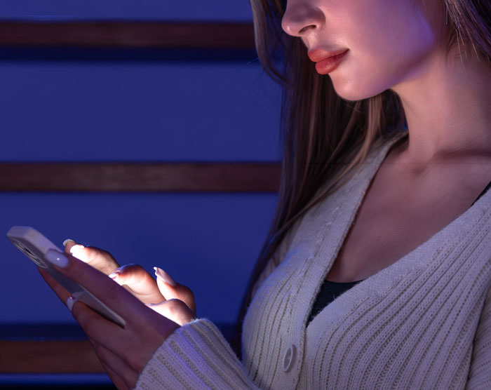 Friend Furious After Woman Books Her Own Hotel Room Because Every Single Boundary Of Hers Was Ignored