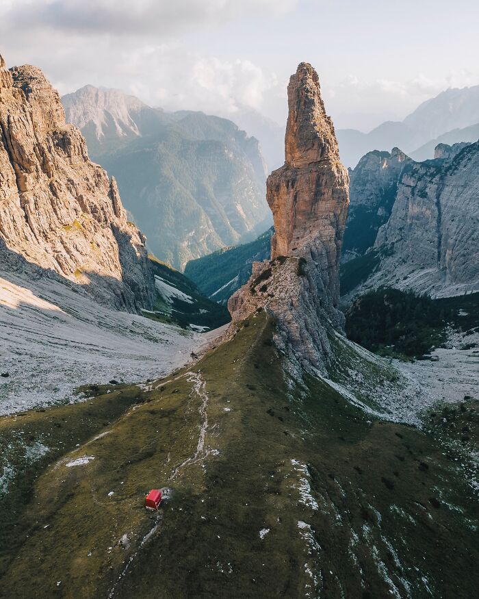 This Photographer’s 49 Epic Mountain Photos Show Just How Unreal The Italian Alps Can Look