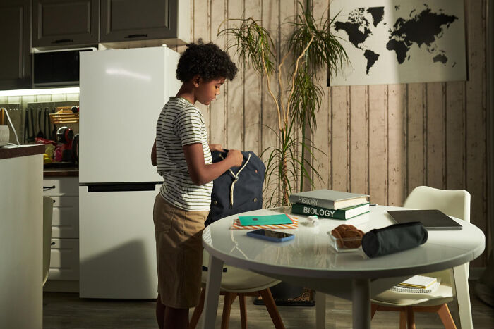 Men Open Up About 36 Things No One Told Them About Women Until They Started Dating One