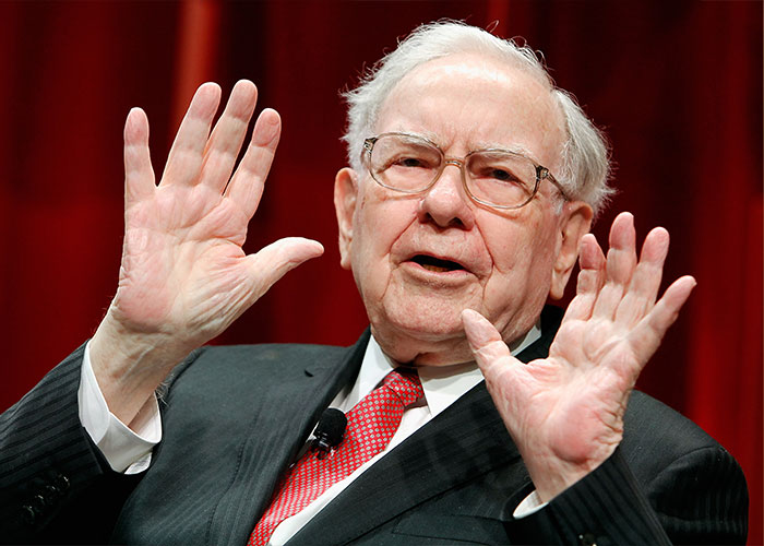 Warren Buffett’s Stunning Disclosure About His Relationship With Bill Gates Since Epstein Scandal Emerged