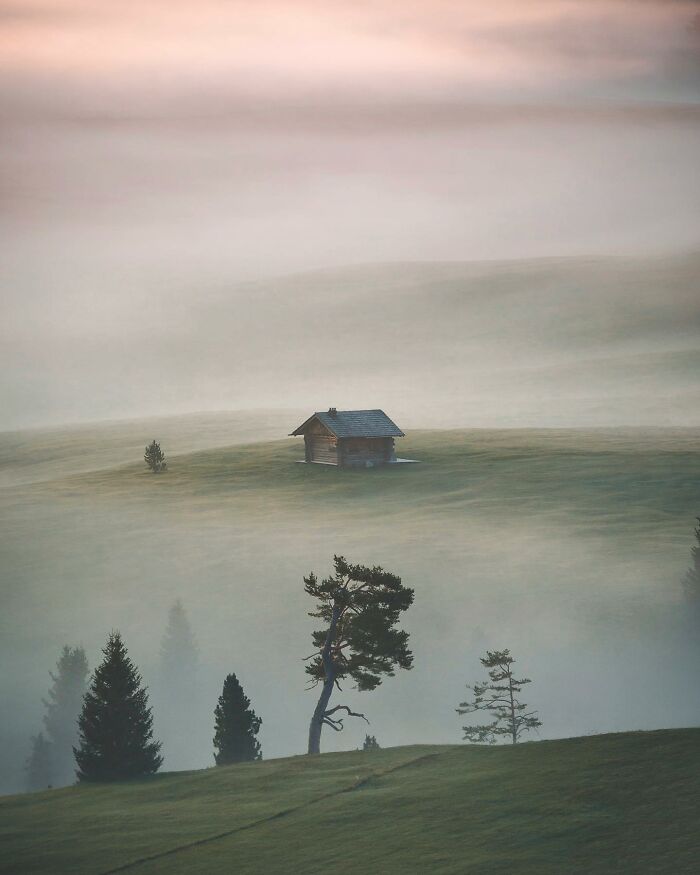This Photographer’s 49 Epic Mountain Photos Show Just How Unreal The Italian Alps Can Look