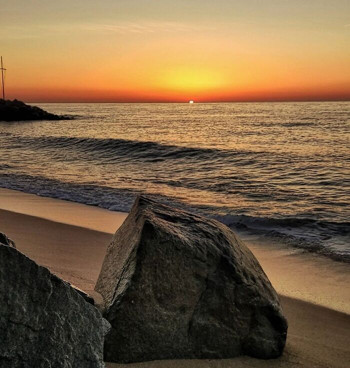 42 Beautiful Beach Photos Shared By This Page That Might Help You Mentally Escape To Summer