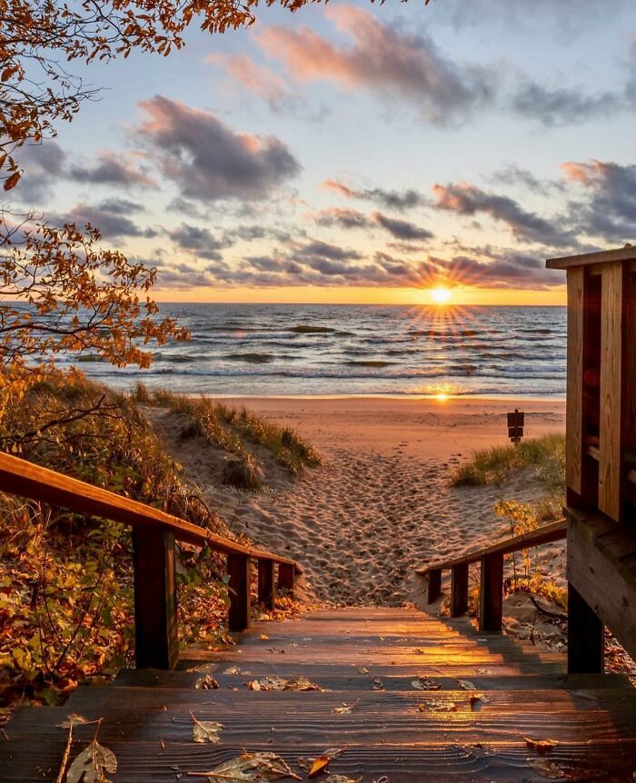 42 Beautiful Beach Photos Shared By This Page That Might Help You Mentally Escape To Summer