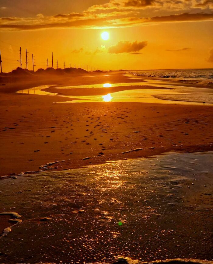 42 Beautiful Beach Photos Shared By This Page That Might Help You Mentally Escape To Summer