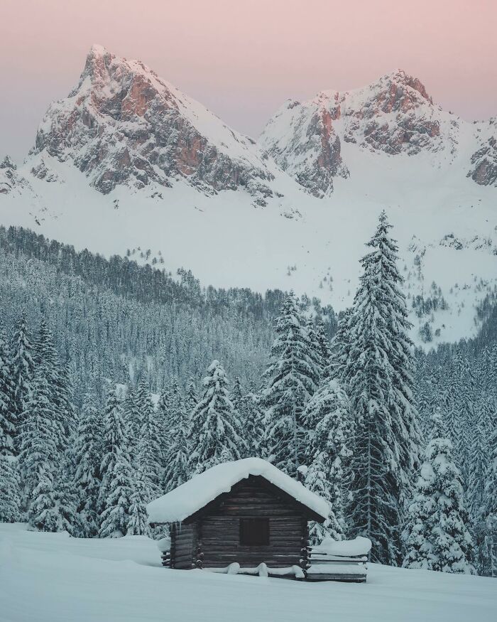 This Photographer’s 49 Epic Mountain Photos Show Just How Unreal The Italian Alps Can Look