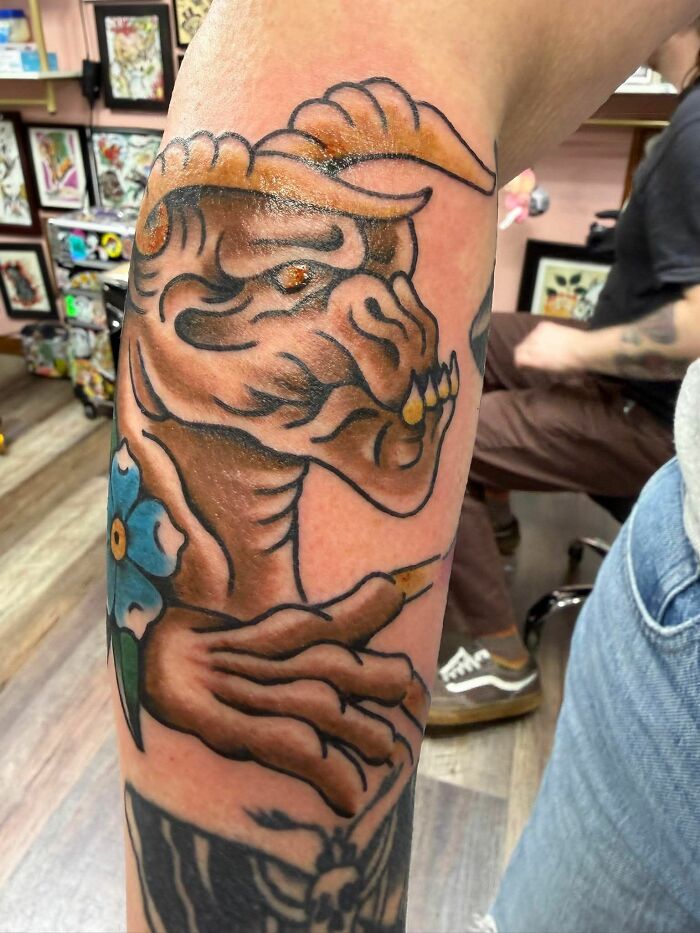 83 Times People Thought They Were Getting A Cool Tattoo And Ended Up With A Disaster (New Pics)