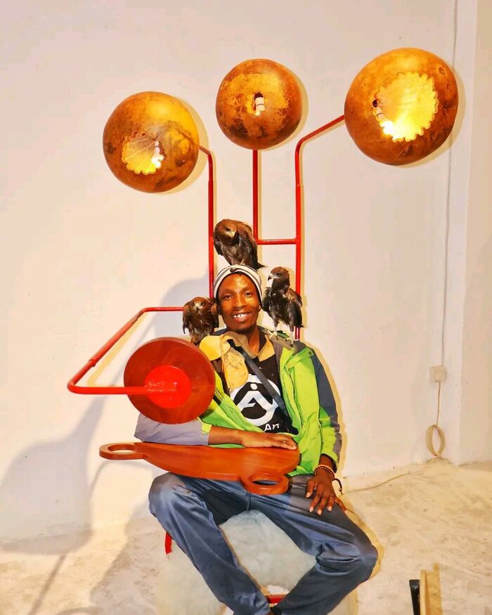 After Losing Everything, This Man Found Purpose In Rescuing Birds On Nairobi&rsquo;s Streets