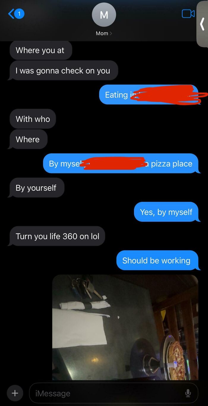 Text conversation showing entitled family members checking on dining alone, highlighting delusional family behavior and entitlement.