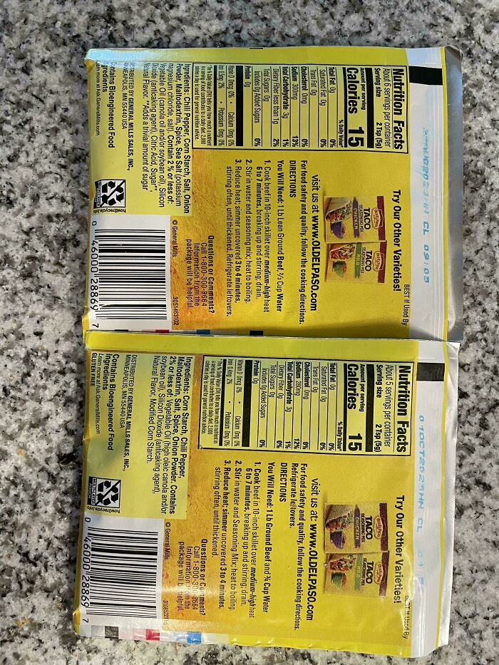 Old El Paso taco seasoning packets with nutrition facts and cooking instructions