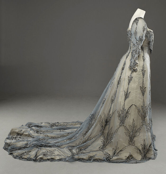 Ball Gown Belonging To Queen Alexandra Of Denmark Designed By Henriette Favre, Circa 1906