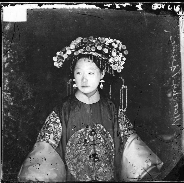 Manchu Bride On Her Traditional Clothes, 1871. The Photo Is Crisp Enough That You Can See Her Makeup