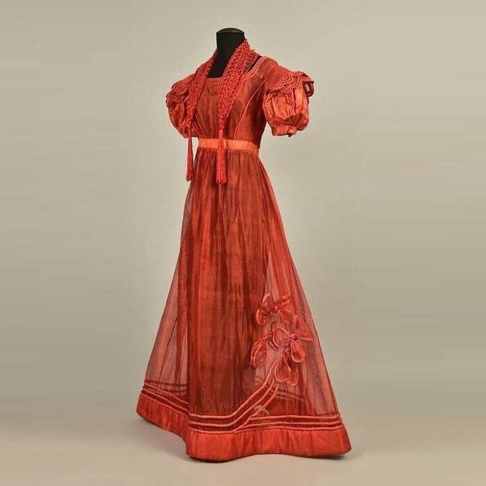 Gauze Dress Attributed To Madame Hyde De Neuville. 1828, France. Whitaker Auction