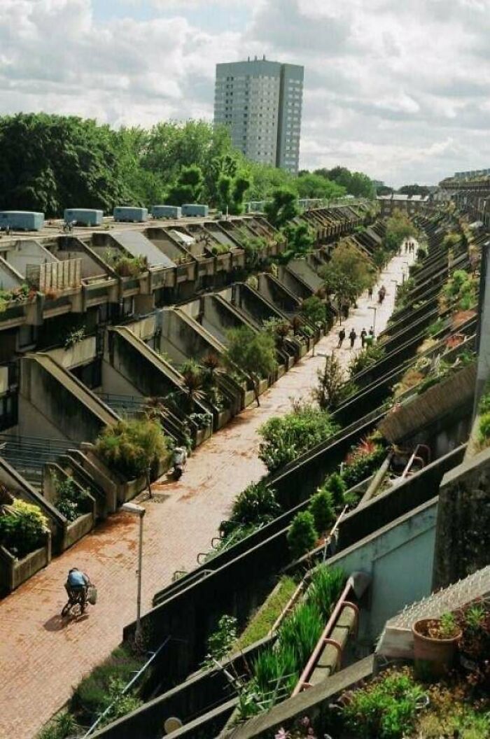 Would You Live Here? The Alexandra Road Estate, One Of London’s Most Famous Brutalist Housing Complexes