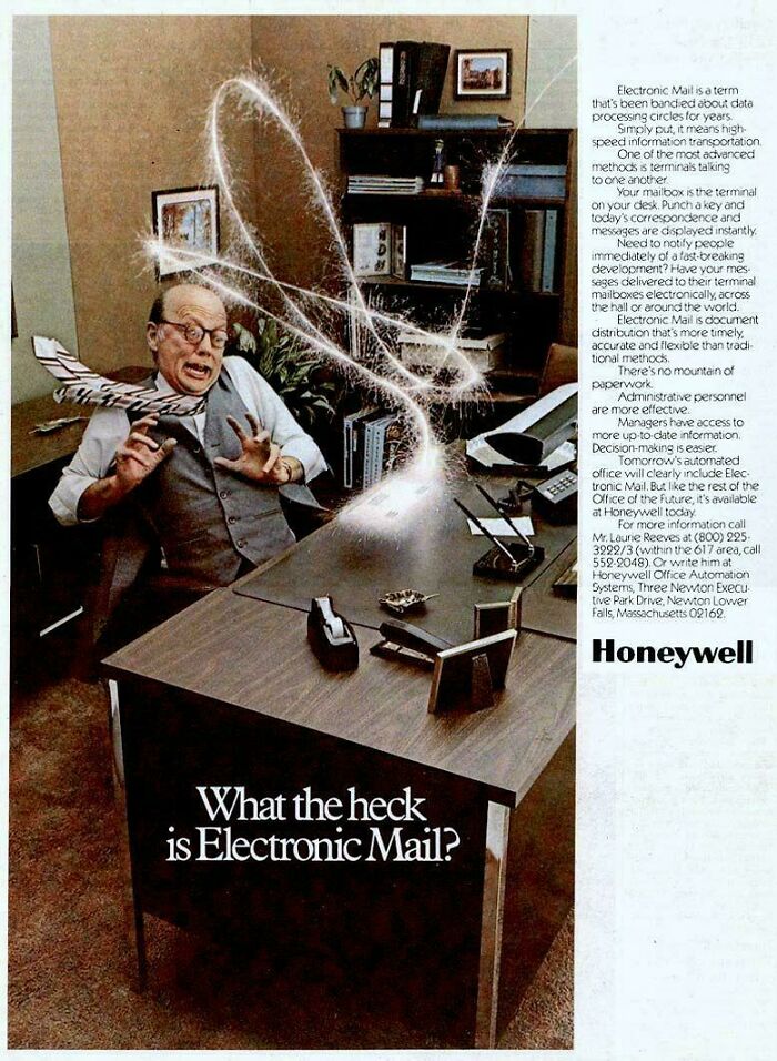 Retrofuturistic image: people in the past imagined the future of electronic mail with a startled man and sparkling effects.