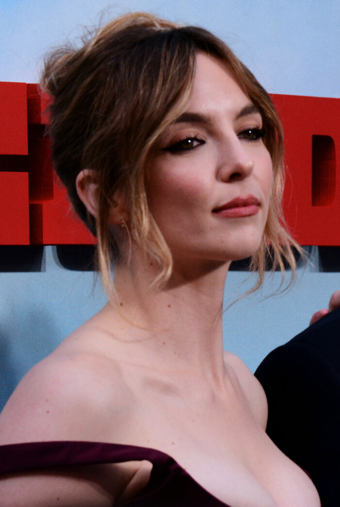 Actress Jodie Comer, 33