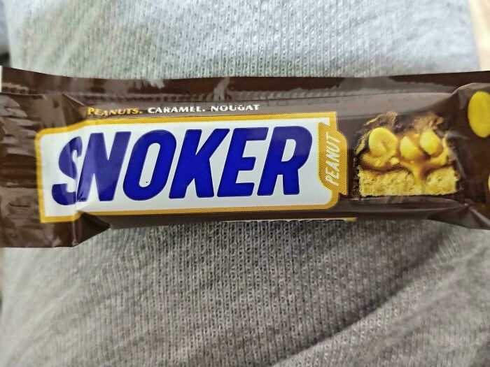 Snoker candy bar packaging mimicking famous brand design, an example of shameless times designers copied brands.
