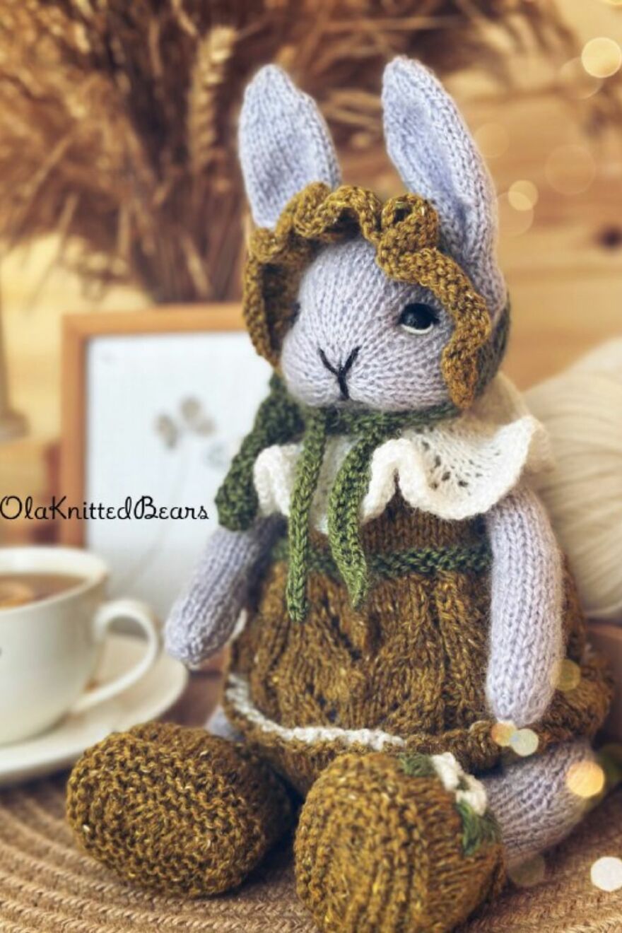 &ldquo;I Knit Quiet Little Animals That Sit And Wait &mdash; And This Bunny In A Snowdrop Outfit Carries A Small Story&rdquo;