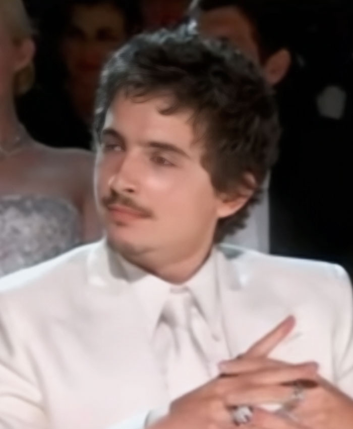 Especialista em linguagem corporal explica a estranha reação de Timothée Chalamet à vitória de Michael B. Jordan Especialista em linguagem corporal explica a estranha reação de Timothée Chalamet à vitória de Michael B. Jordan