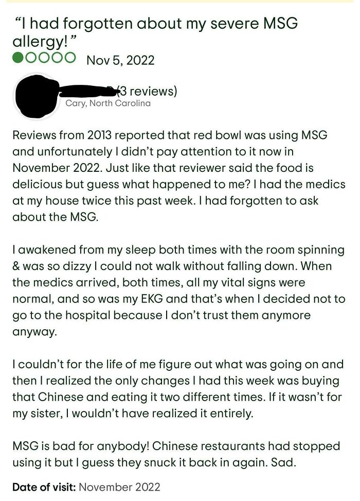 Review detailing severe allergy reaction and confusion over MSG usage at a Chinese restaurant in a customer complaint.