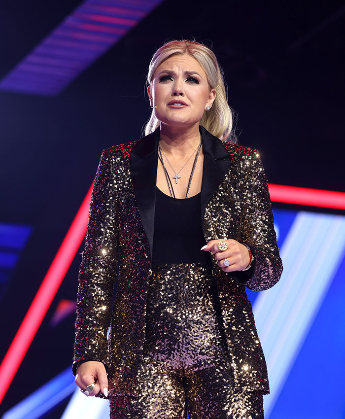 Trilhas e recibos de e-mail geram alegações bombásticas sobre Erika Kirk após o fim trágico de Charlie