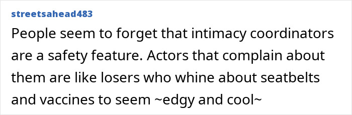 Captura de tela de um comentário discutindo coordenadores de intimidade e a nova abordagem estranha para filmar cenas íntimas em Hollywood.