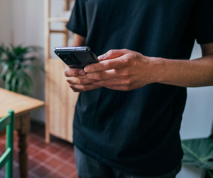 “I Told Her I Had A Tumour”: People Who Lost A Friend Shared What Happened