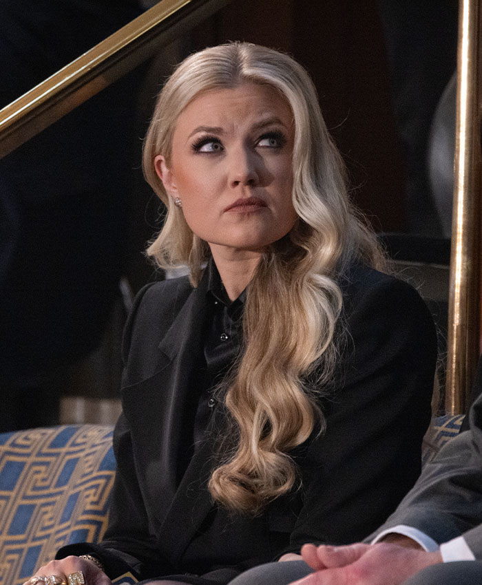 Trilhas e recibos de e-mail geram alegações bombásticas sobre Erika Kirk após o fim trágico de Charlie