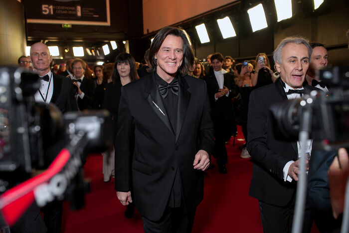 César Awards Breaks Silence On Jim Carrey Conspiracy Theory As Drag Queen Claims He Posed As Him César Awards Breaks Silence On Jim Carrey Conspiracy Theory As Drag Queen Claims He Posed As Him