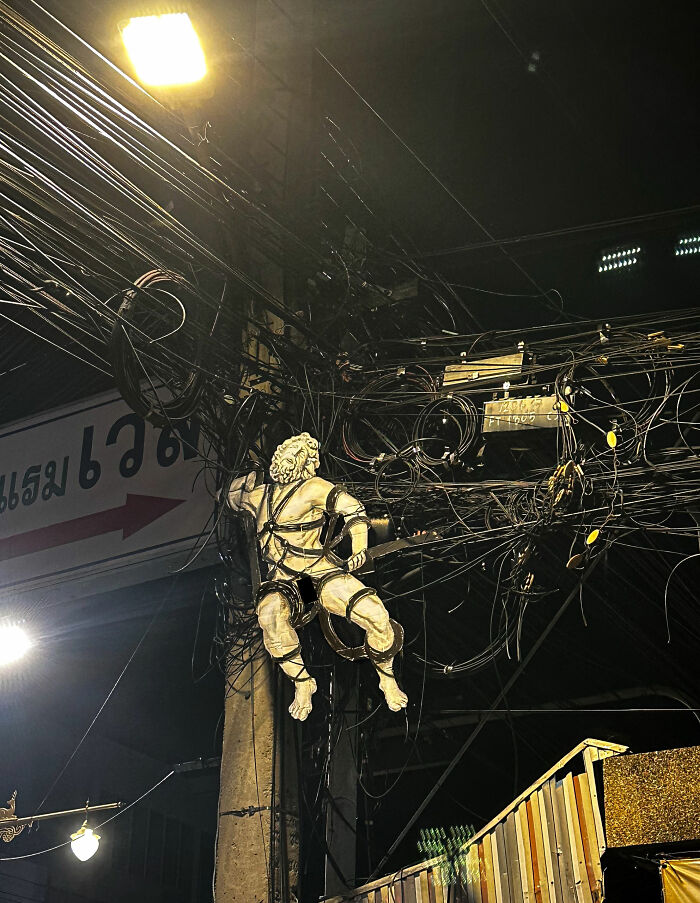 Luckyleg Street Art Thailand