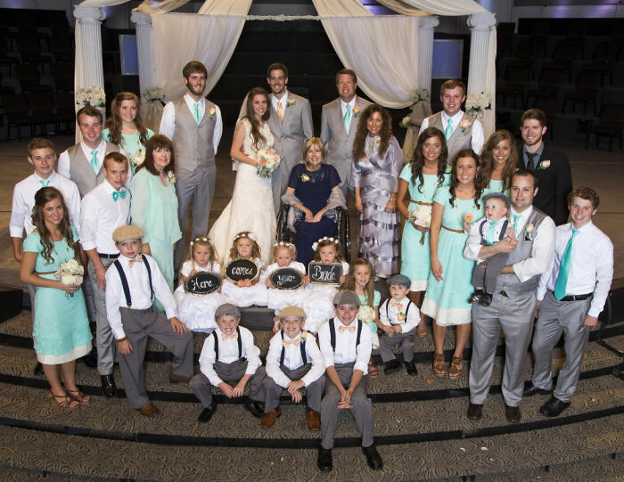 O infrator condenado Josh Duggar quebra o silêncio sobre a prisão do irmão mais novo Joseph por crime perturbador