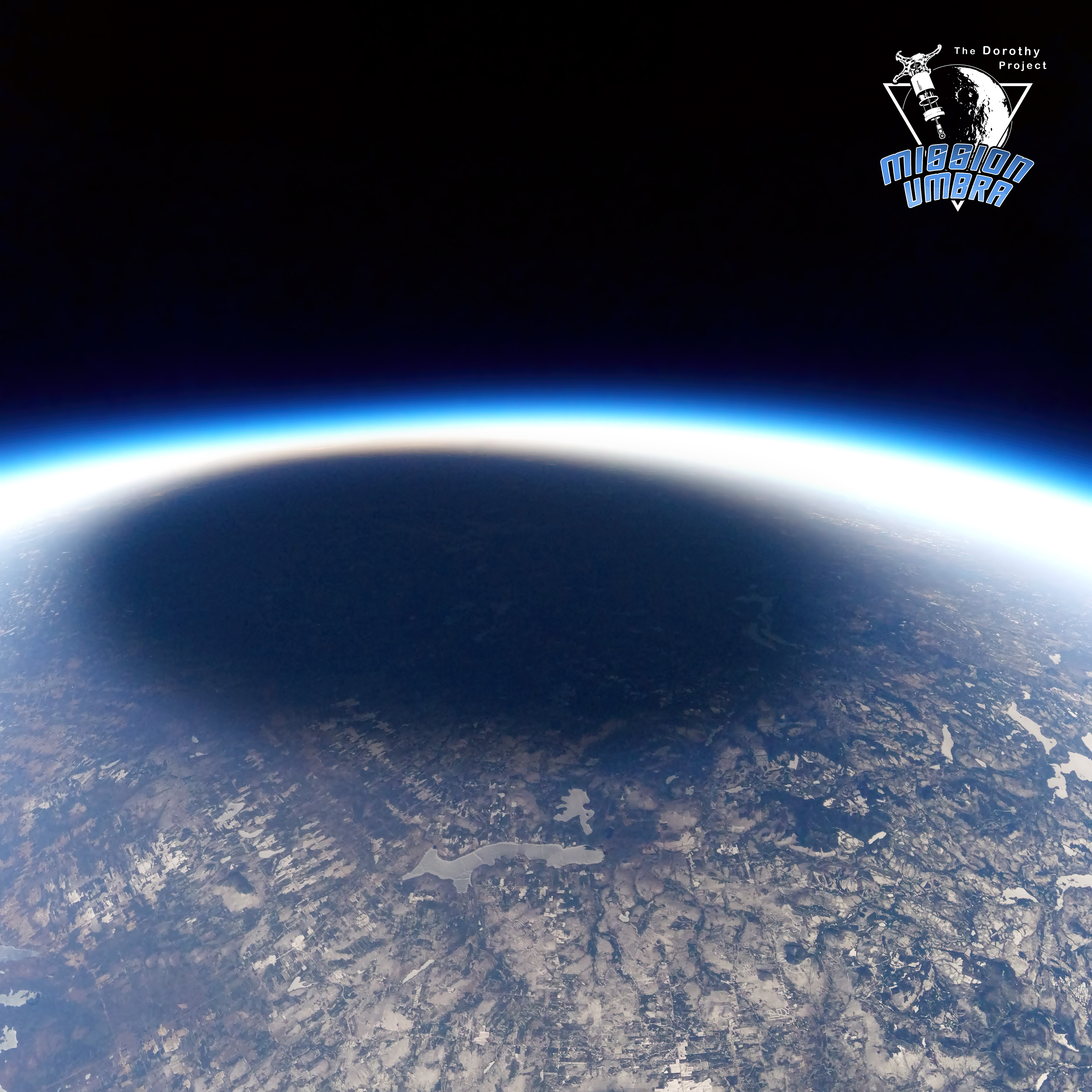 A Ghostly Silk Sculpture Was Launched To 33 Kilometers Above Earth To Test Material In Near-Space Conditions A Ghostly Silk Sculpture Was Launched To 33 Kilometers Above Earth To Test Material In Near-Space Conditions