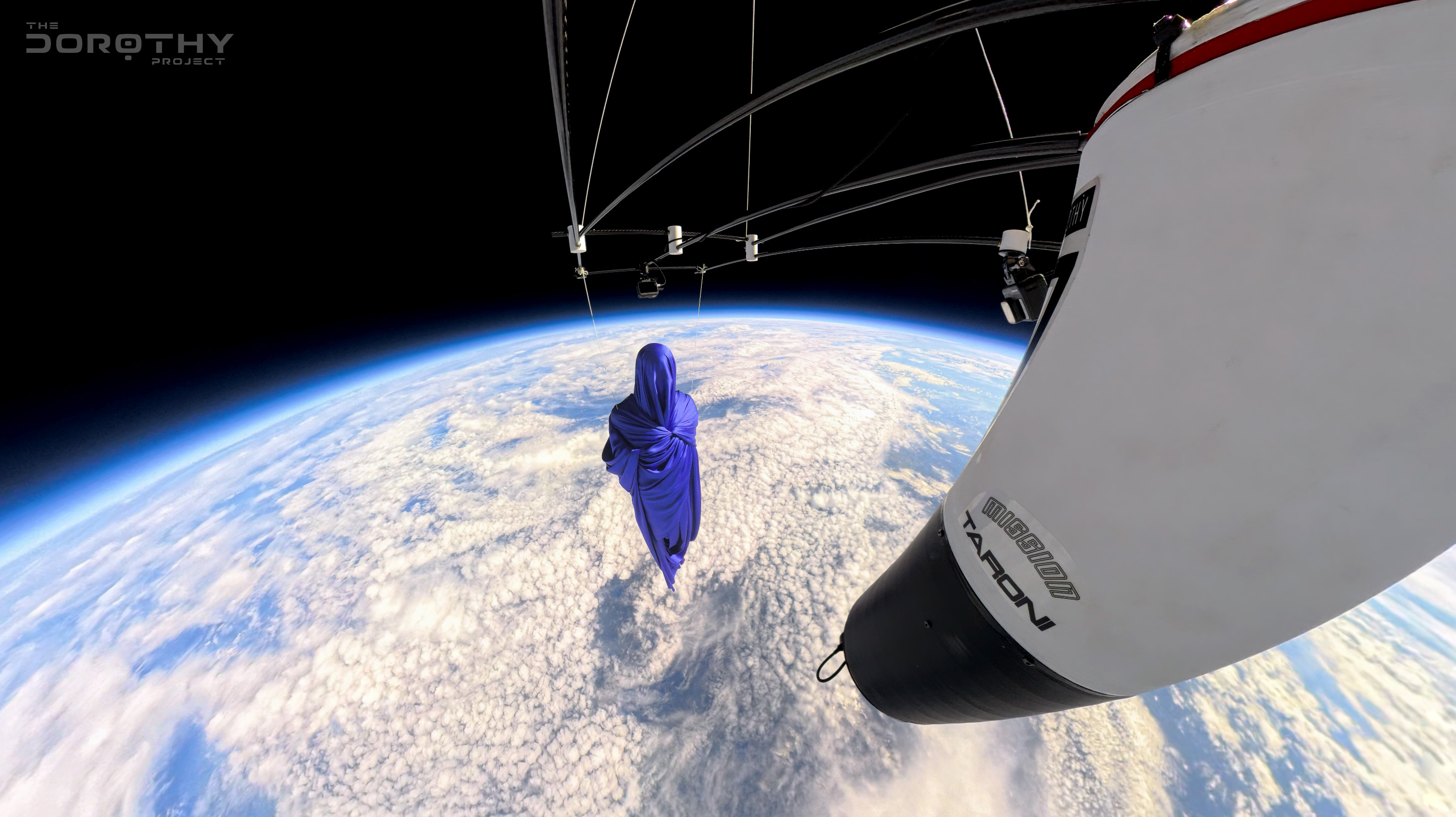 A Ghostly Silk Sculpture Was Launched To 33 Kilometers Above Earth To Test Material In Near-Space Conditions A Ghostly Silk Sculpture Was Launched To 33 Kilometers Above Earth To Test Material In Near-Space Conditions