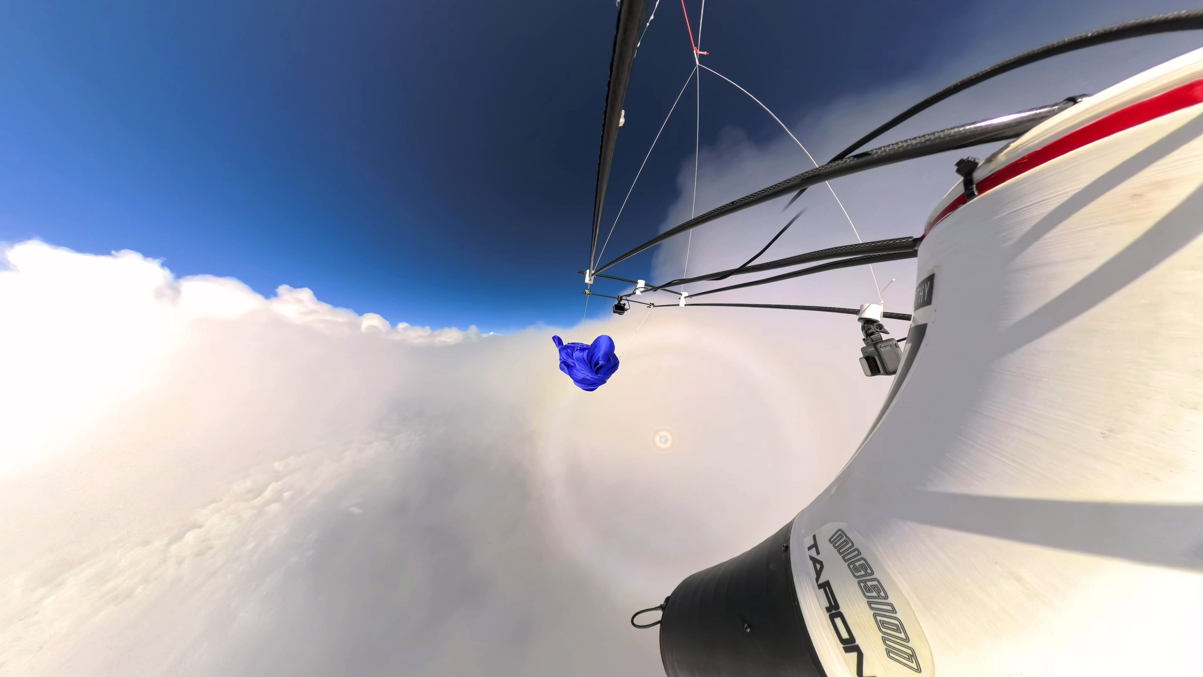 A Ghostly Silk Sculpture Was Launched To 33 Kilometers Above Earth To Test Material In Near-Space Conditions A Ghostly Silk Sculpture Was Launched To 33 Kilometers Above Earth To Test Material In Near-Space Conditions