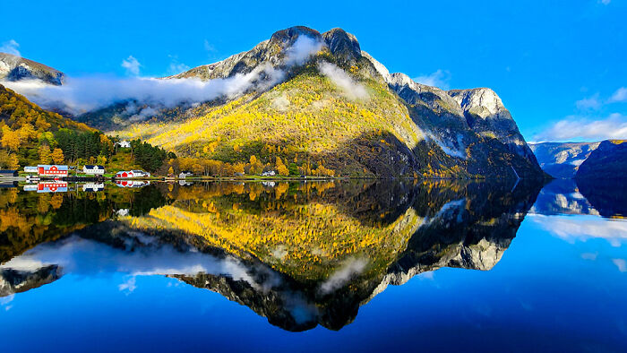 Honorable Mentions, Travel/Adventure & Transportation: Divergence By David Grossman